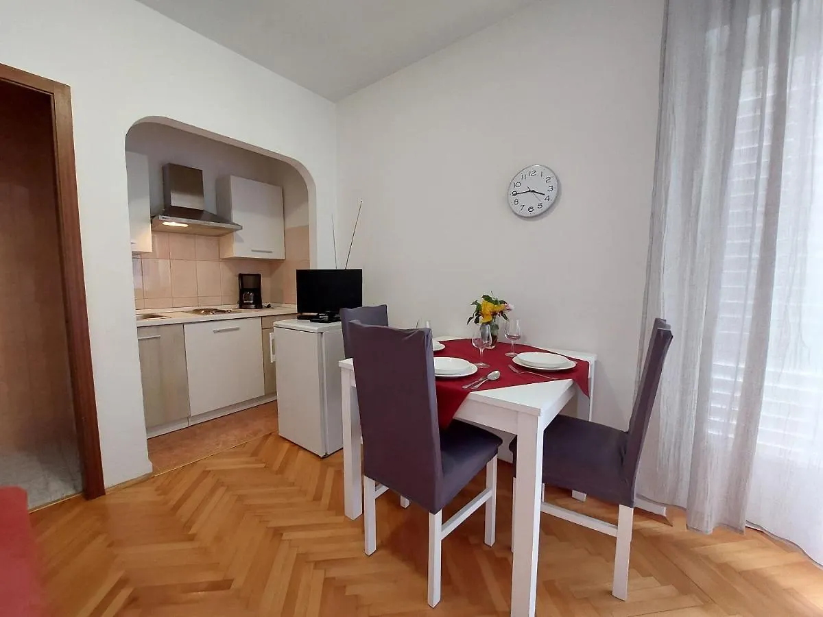 Apartments Daniela Crikvenica 0*,  Croatia